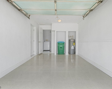 5251 Tower Drive - Photo Thumbnail 19