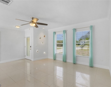 5251 Tower Drive - Photo Thumbnail 4