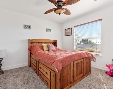 3101 Sw 26th Place - Photo Thumbnail 33
