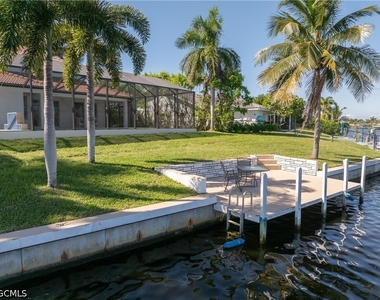 3101 Sw 26th Place - Photo Thumbnail 6
