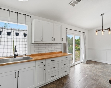 18 Nw 26th Terrace - Photo Thumbnail 6