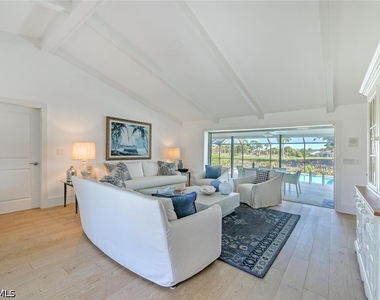 239 Torrey Pines Point - Photo Thumbnail 11