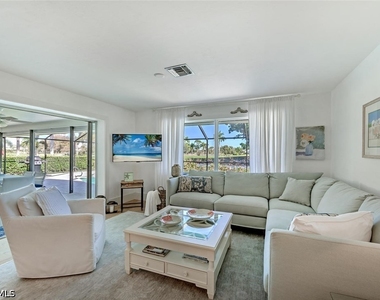 239 Torrey Pines Point - Photo Thumbnail 20