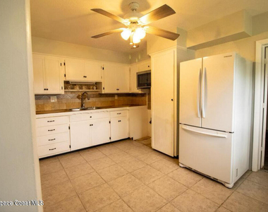 2308 Shenandoah Road Ne - Photo Thumbnail 2