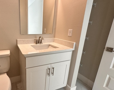 607 Clearwater Avenue - Photo Thumbnail 24
