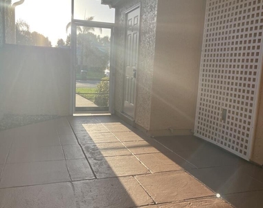 1495 Malibu Circle Ne - Photo Thumbnail 22