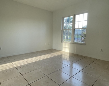 1495 Malibu Circle Ne - Photo Thumbnail 18