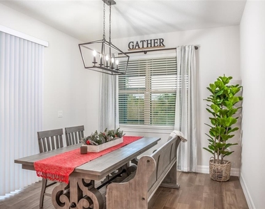 13877 Carlow Park Drive - Photo Thumbnail 10