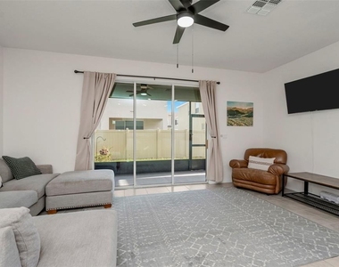 17226 Amber Aspen Way - Photo Thumbnail 8