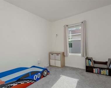 17226 Amber Aspen Way - Photo Thumbnail 15