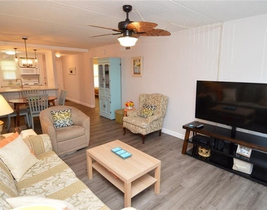 12760 Indian Rocks Road - Photo Thumbnail 15