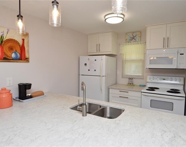12760 Indian Rocks Road - Photo Thumbnail 7