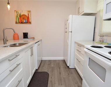 12760 Indian Rocks Road - Photo Thumbnail 8