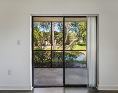 305 Hammock Pine Boulevard - Photo Thumbnail 15
