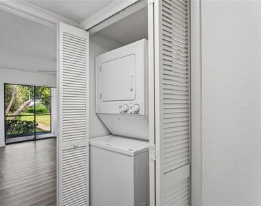 305 Hammock Pine Boulevard - Photo Thumbnail 24
