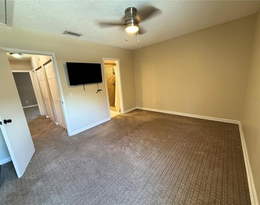 4821 W Mcelroy Avenue - Photo Thumbnail 10