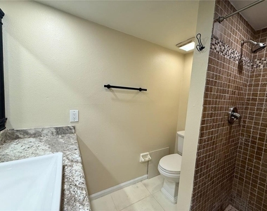 4821 W Mcelroy Avenue - Photo Thumbnail 11