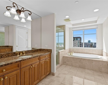 300 Beach Drive Ne - Photo Thumbnail 29