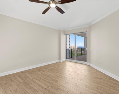 300 Beach Drive Ne - Photo Thumbnail 33