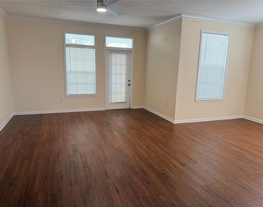 411 Water Street - Photo Thumbnail 7