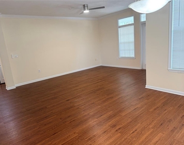 411 Water Street - Photo Thumbnail 6