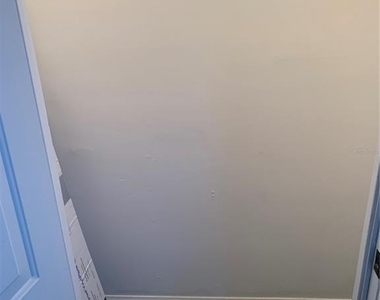 411 Water Street - Photo Thumbnail 34