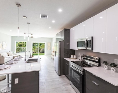 12123 Platano Drive - Photo Thumbnail 6