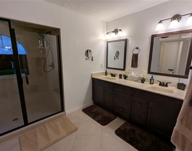 8930 Se 17th Court - Photo Thumbnail 16