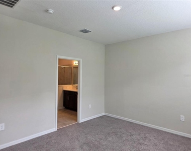 2865 High Pointe Street - Photo Thumbnail 16
