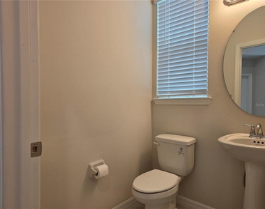 2865 High Pointe Street - Photo Thumbnail 5