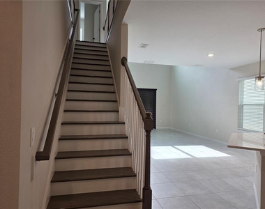 2865 High Pointe Street - Photo Thumbnail 23