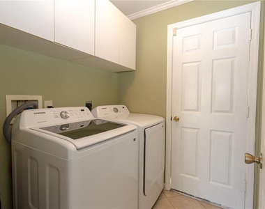 25324 Lychee Court - Photo Thumbnail 7
