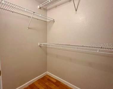 725 Crest Pines Drive - Photo Thumbnail 8