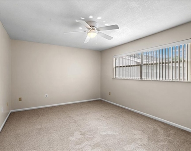 2786 Curry Ford Road - Photo Thumbnail 21