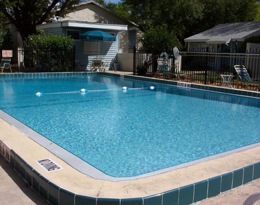 2786 Curry Ford Road - Photo Thumbnail 3
