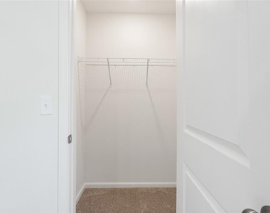 612 Linnet Ct - Photo Thumbnail 22