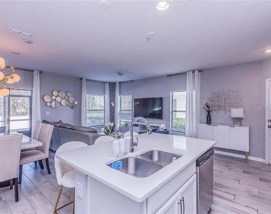 260 Evertree Loop - Photo Thumbnail 9