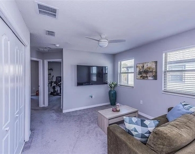 260 Evertree Loop - Photo Thumbnail 12