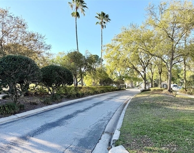 13827 Fairway Island Drive - Photo Thumbnail 33