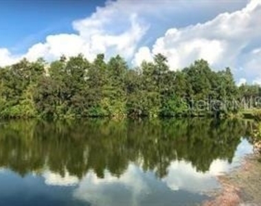 13827 Fairway Island Drive - Photo Thumbnail 32