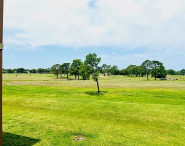 13827 Fairway Island Drive - Photo Thumbnail 21