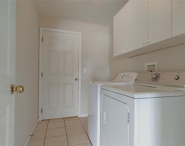 2741 Bellewater Place - Photo Thumbnail 12
