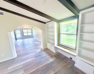 375 Pine Woods Road - Photo Thumbnail 4