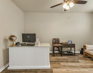 7177 W Lenox Circle - Photo Thumbnail 14
