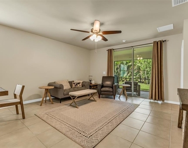 7177 W Lenox Circle - Photo Thumbnail 9