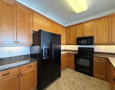 5116 Melbourne Street - Photo Thumbnail 9