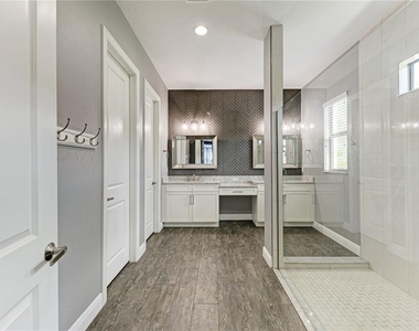 8969 Bernini Place - Photo Thumbnail 14