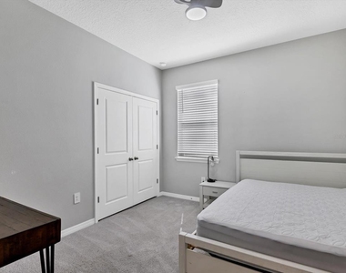 17605 Cantarina Cove - Photo Thumbnail 24
