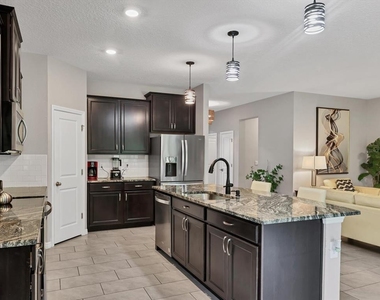 17605 Cantarina Cove - Photo Thumbnail 15