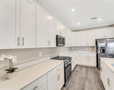 16807 Cayo Key Drive - Photo Thumbnail 2